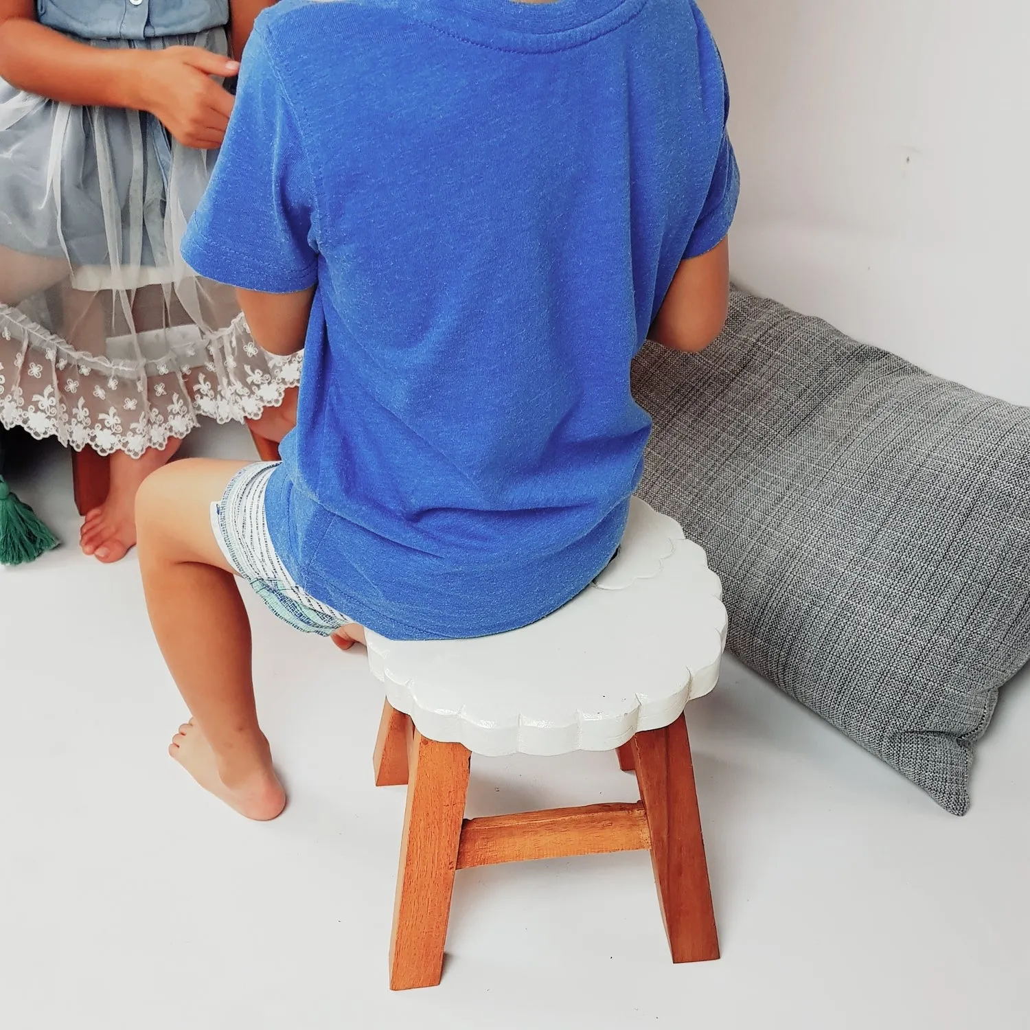 Kids Chair Wooden Stool Animal GIRAFFE Theme Children’s wood Chair Toddlers Stepping.