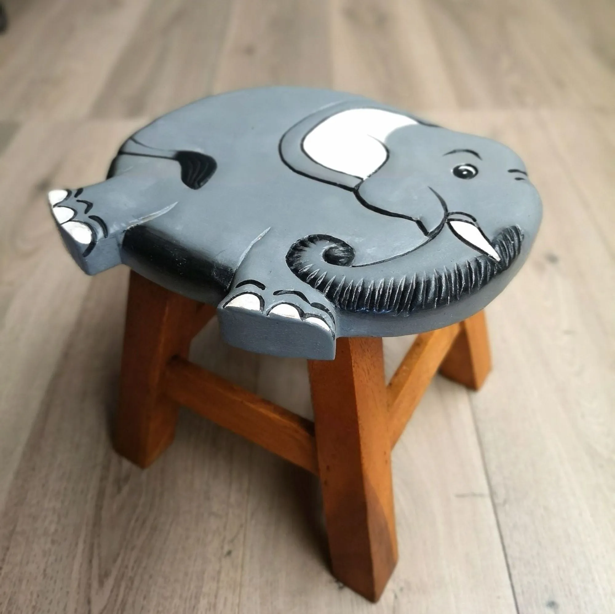 Kids Wooden LION Table   2 animal stools complete set -hand carved Timber Children Furniture.