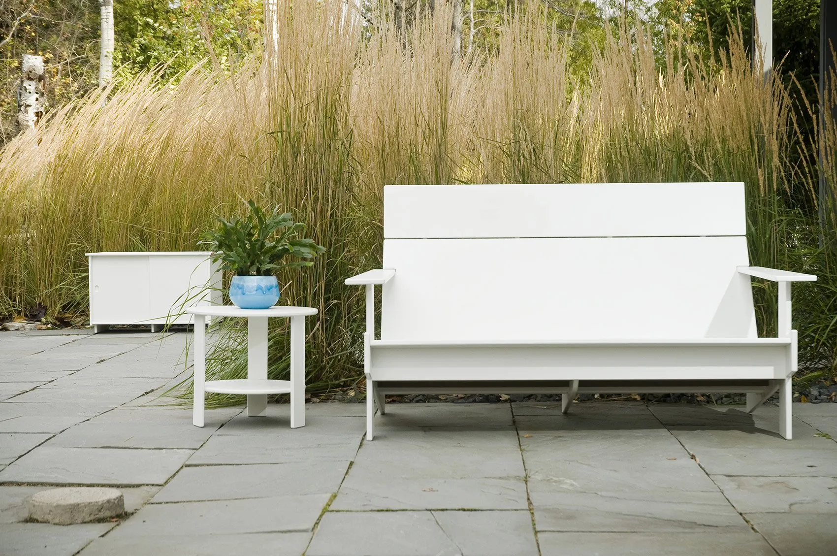 Lollygagger Sofa