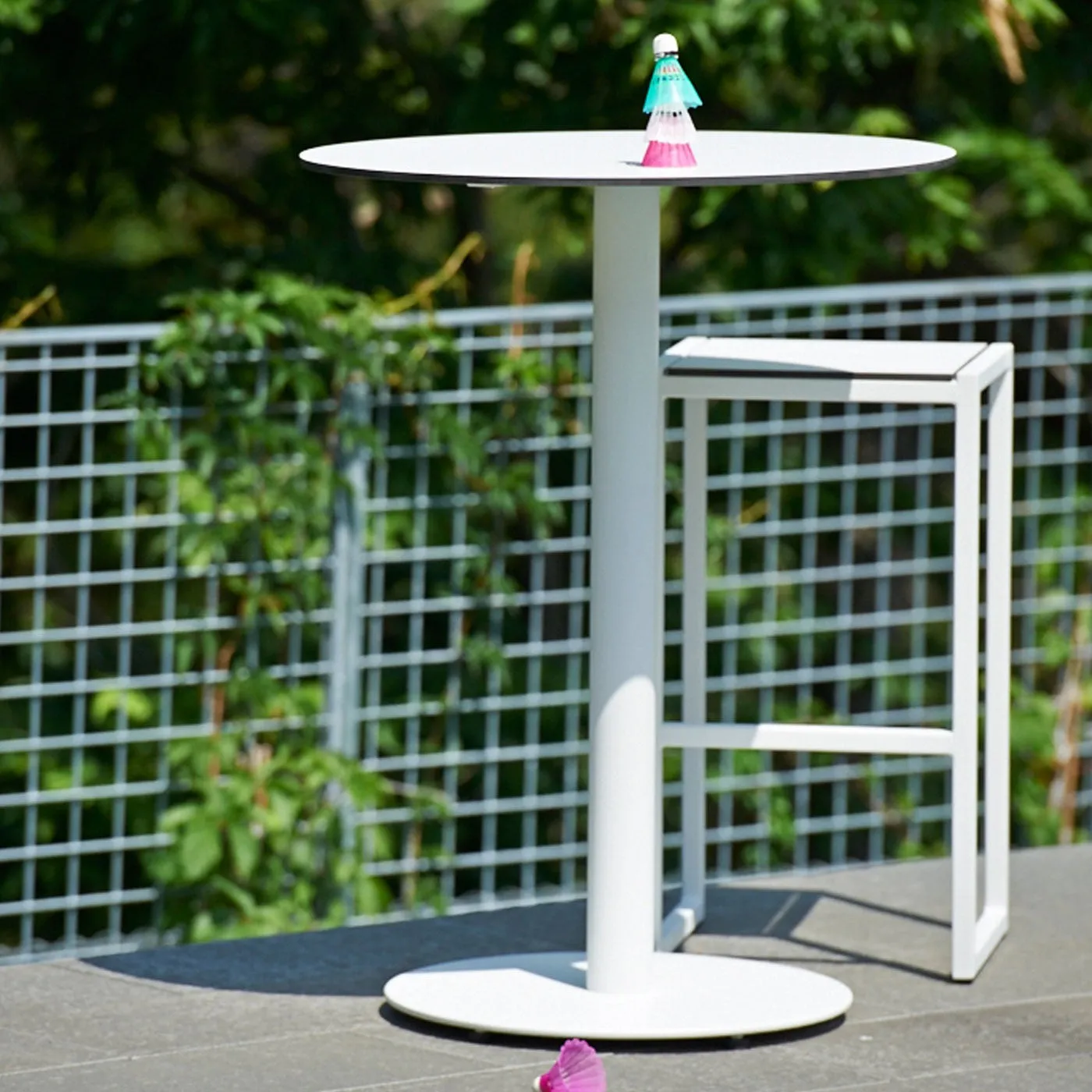 Skiff Outdoor Bar Table