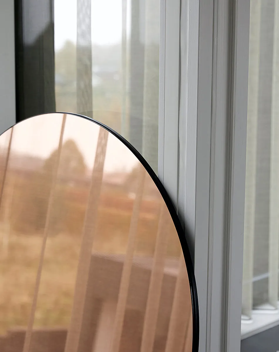 Walls Mirror